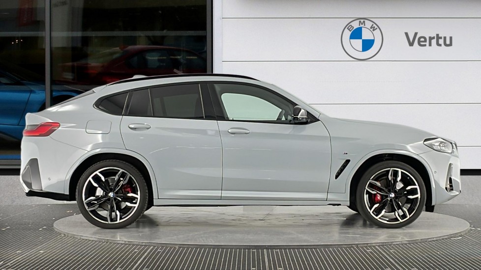 BMW X4 xDrive M40d MHT 5dr Auto Diesel Estate - Image 3
