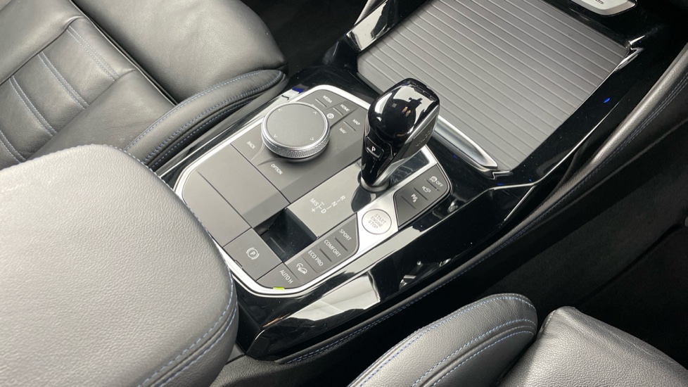 BMW X4 xDrive M40d MHT 5dr Auto Diesel Estate - Image 10