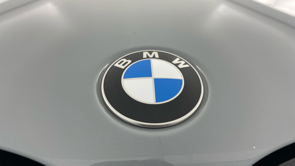 BMW X4 xDrive M40d MHT 5dr Auto Diesel Estate - Image 24