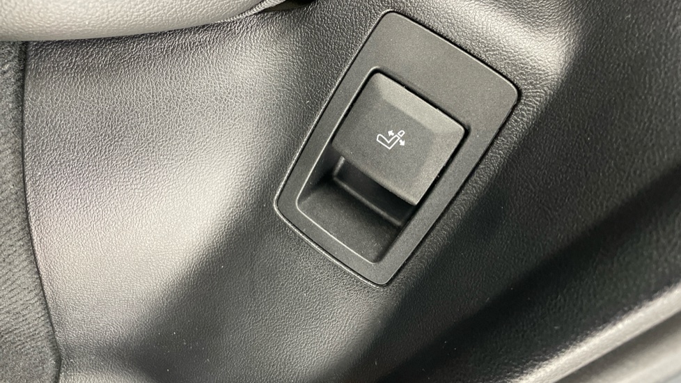 BMW X4 xDrive M40d MHT 5dr Auto Diesel Estate - Image 43