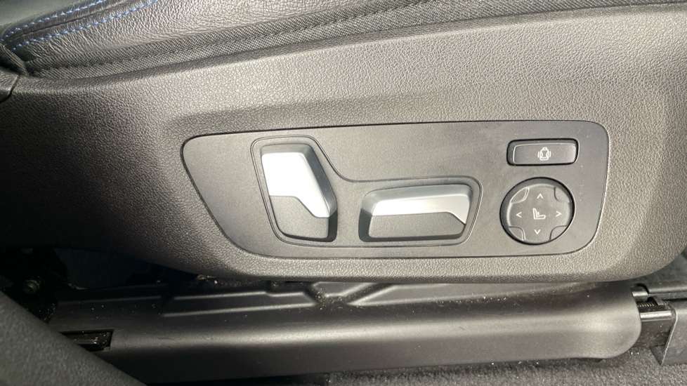BMW X4 xDrive M40d MHT 5dr Auto Diesel Estate - Image 59