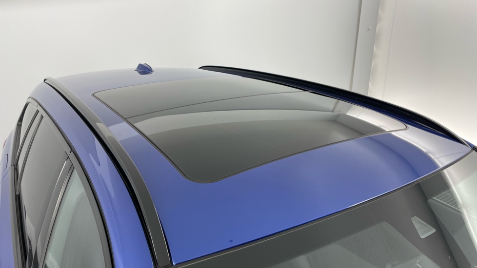 BMW 3 Series 320i M Sport 5dr Step Auto Petrol Estate - Image 21