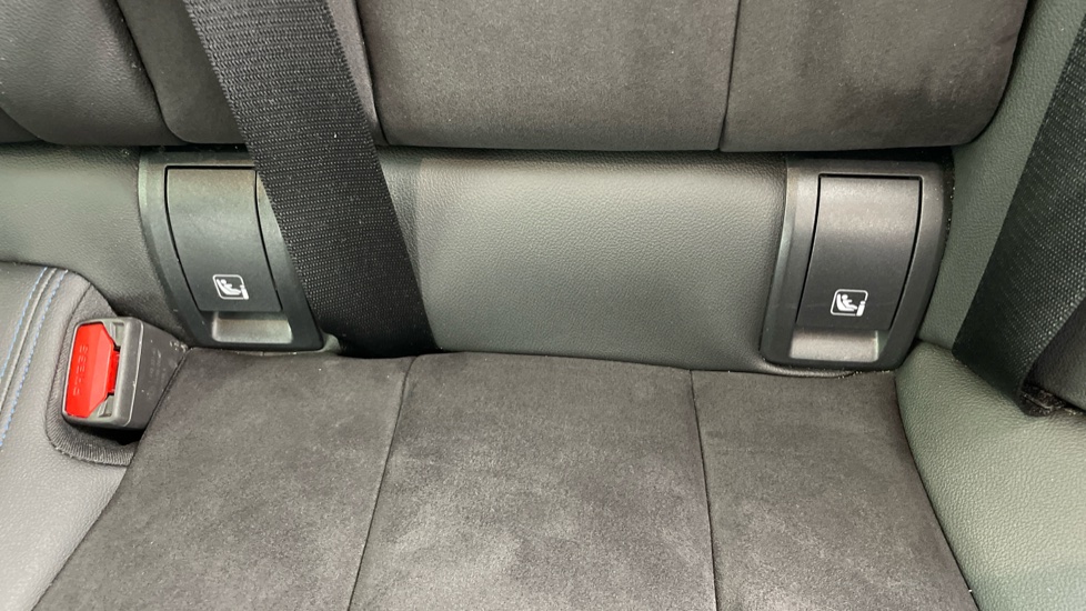 BMW 3 Series 320i M Sport 5dr Step Auto Petrol Estate - Image 31