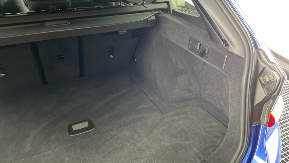 BMW 3 Series 320i M Sport 5dr Step Auto Petrol Estate - Image 35