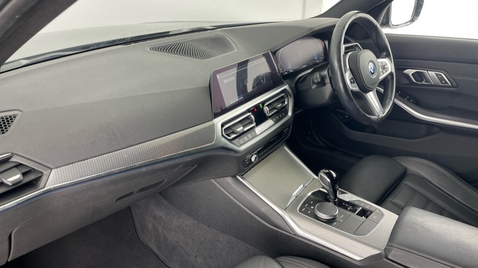 BMW 3 Series 330e M Sport 5dr Step Auto Estate - Image 7