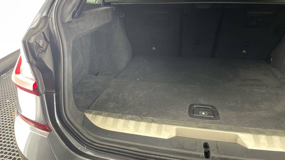 BMW 3 Series 330e M Sport 5dr Step Auto Estate - Image 38