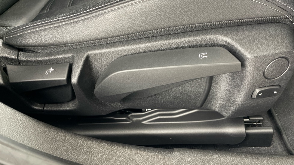 BMW 3 Series 330e M Sport 5dr Step Auto Estate - Image 51