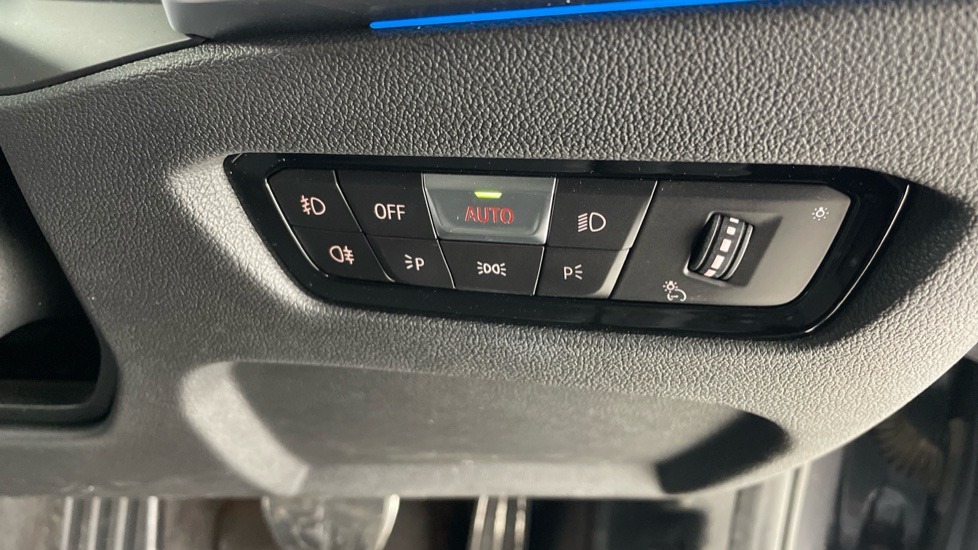 BMW 3 Series 330e M Sport 5dr Step Auto Estate - Image 52