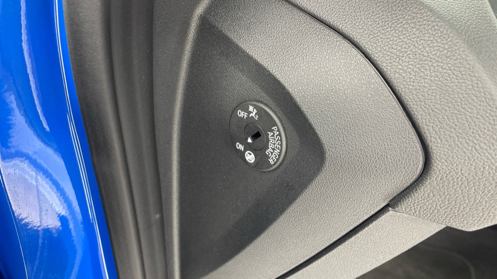 BMW 2 Series 220i M Sport 4dr Step Auto Petrol Saloon - Image 29
