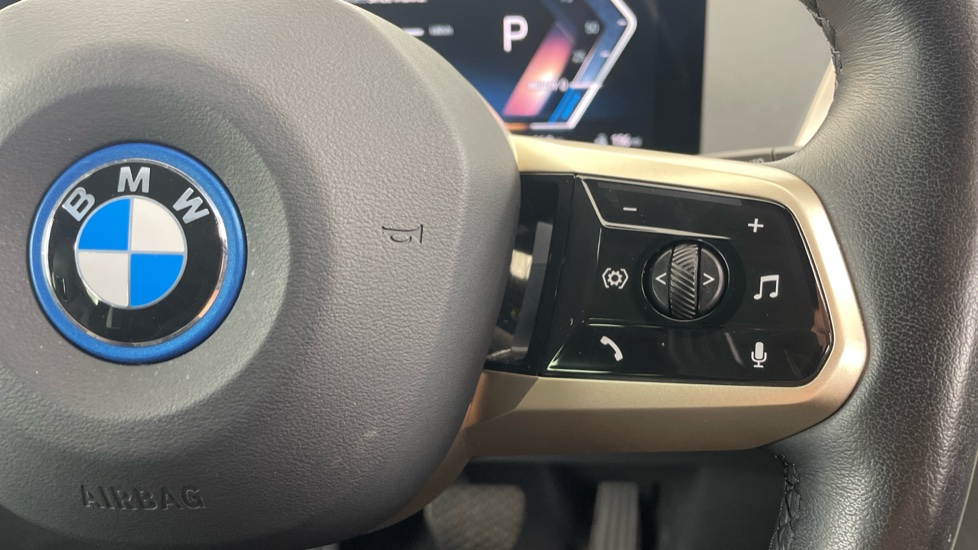 BMW iX 385kW xDrive50 M Sport Edition 111.5kWh 5dr Auto Electric Estate - Image 18
