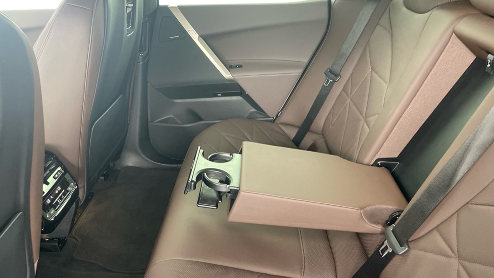 BMW iX 385kW xDrive50 M Sport Edition 111.5kWh 5dr Auto Electric Estate - Image 38