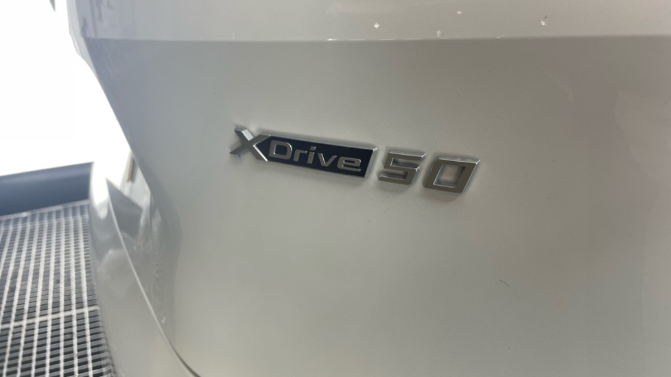 BMW iX 385kW xDrive50 M Sport Edition 111.5kWh 5dr Auto Electric Estate - Image 48
