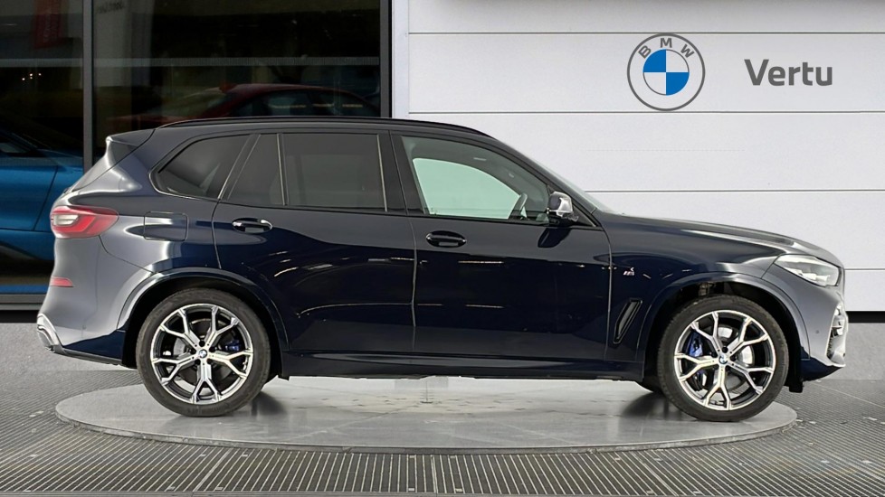 BMW X5 xDrive45e M Sport 5dr Auto Estate - Image 3