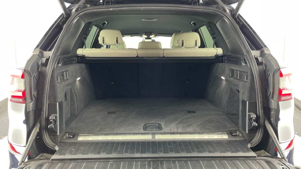 BMW X5 xDrive45e M Sport 5dr Auto Estate - Image 13