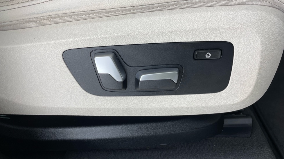 BMW X5 xDrive45e M Sport 5dr Auto Estate - Image 53