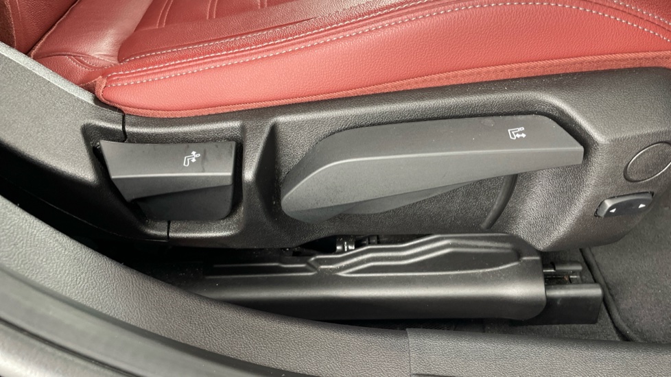 BMW 3 Series M340i xDrive MHT 4dr Step Auto Petrol Saloon - Image 52