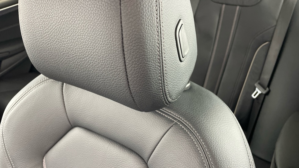 BMW 5 Series 520d MHT M Sport 4dr Step Auto Diesel Saloon - Image 28