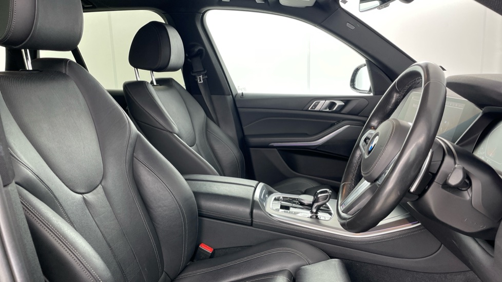 BMW X5 xDrive30d M Sport 5dr Auto Diesel Estate - Image 11