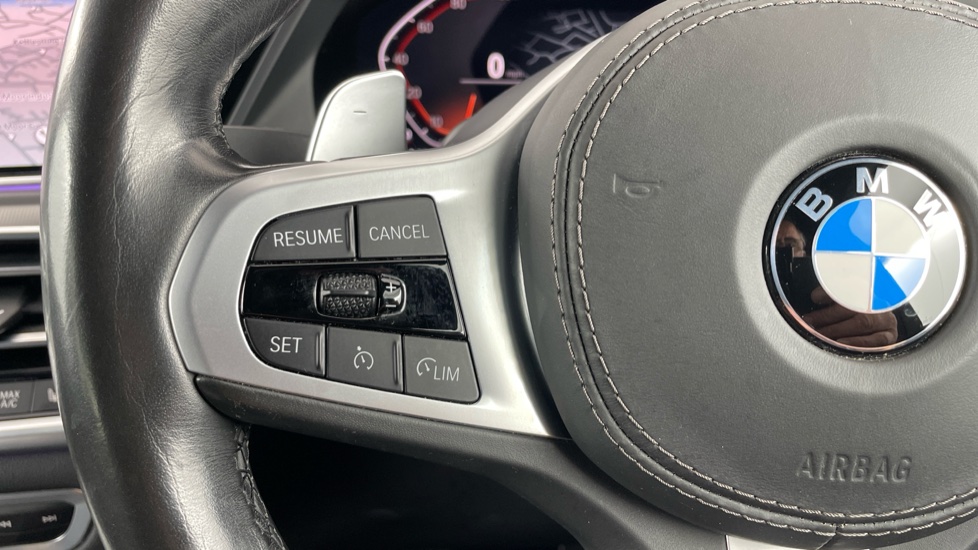 BMW X5 xDrive30d M Sport 5dr Auto Diesel Estate - Image 17