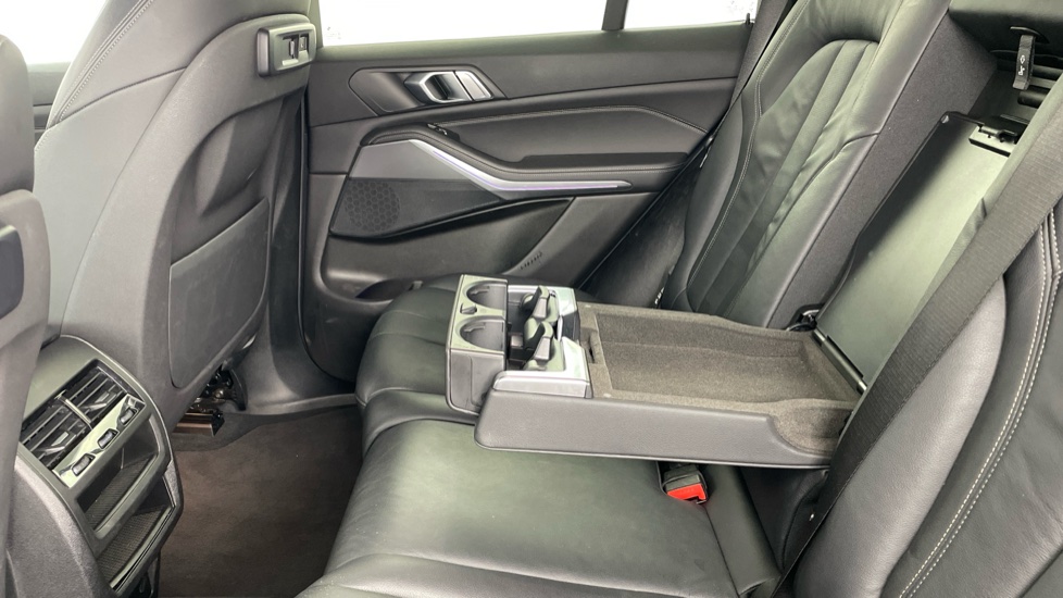 BMW X5 xDrive30d M Sport 5dr Auto Diesel Estate - Image 37