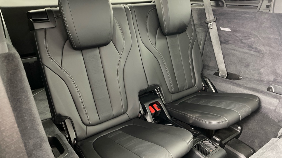 BMW X5 xDrive30d M Sport 5dr Auto Diesel Estate - Image 45