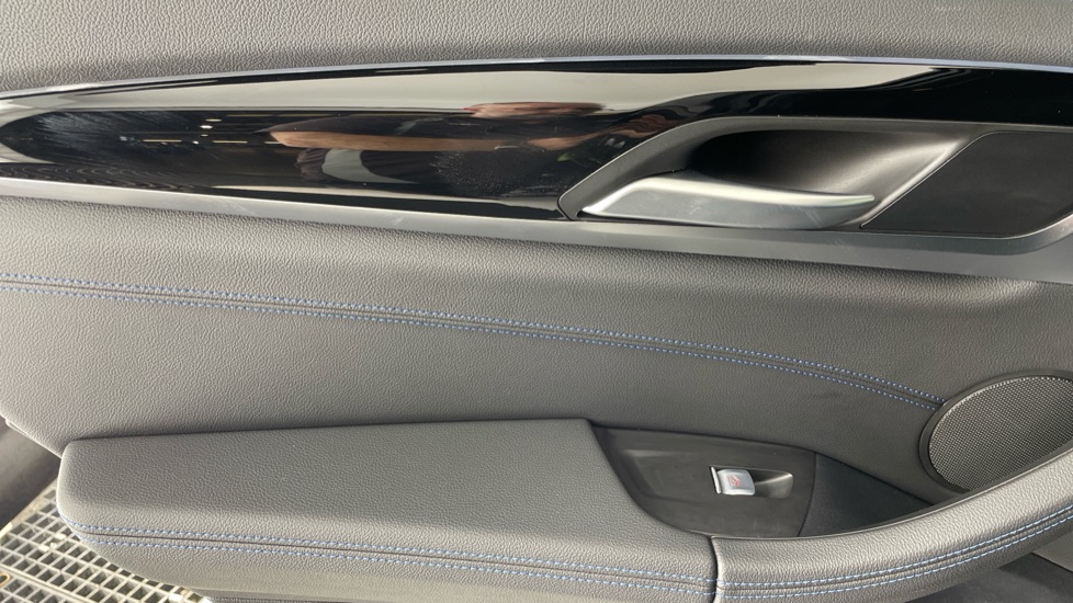 BMW iX3 210kW M Sport 80kWh 5dr Auto Electric Estate - Image 32