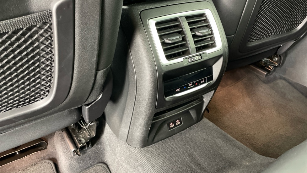 BMW iX3 210kW M Sport 80kWh 5dr Auto Electric Estate - Image 34