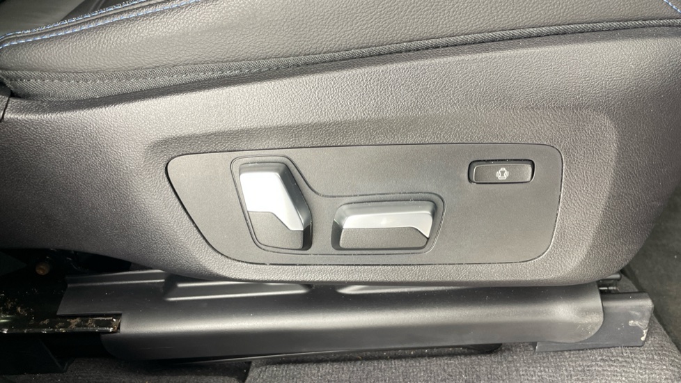 BMW iX3 210kW M Sport 80kWh 5dr Auto Electric Estate - Image 56