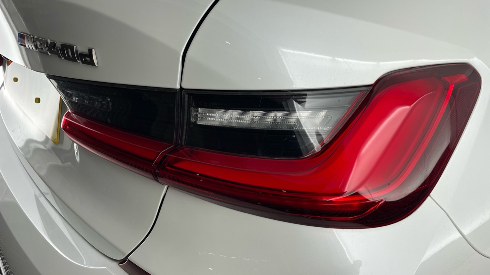 BMW 3 Series M340d xDrive MHT 4dr Step Auto Diesel Saloon - Image 22
