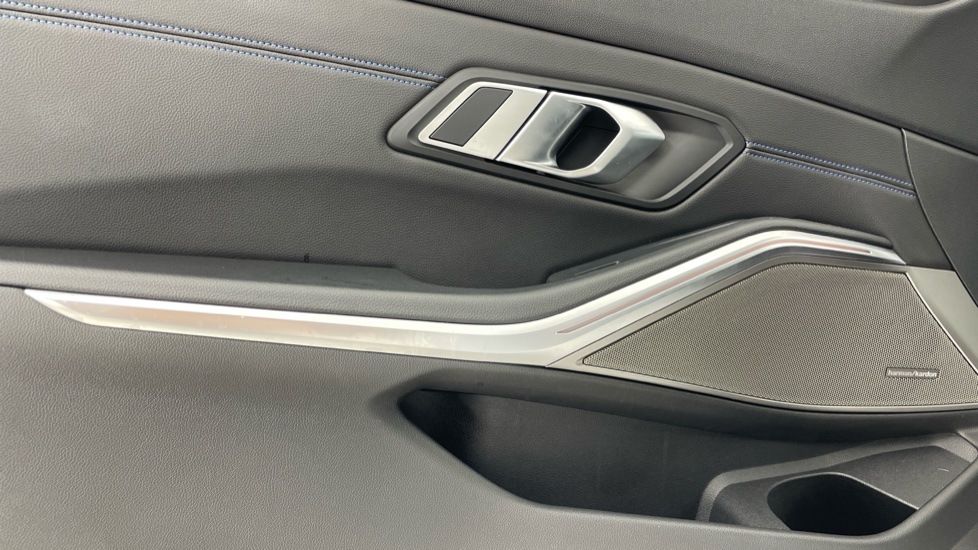 BMW 3 Series M340d xDrive MHT 4dr Step Auto Diesel Saloon - Image 26