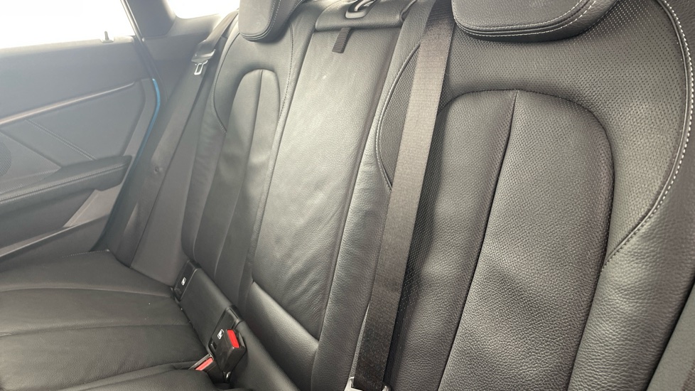BMW 2 Series 218i [136] M Sport 4dr DCT Petrol Saloon - Image 12