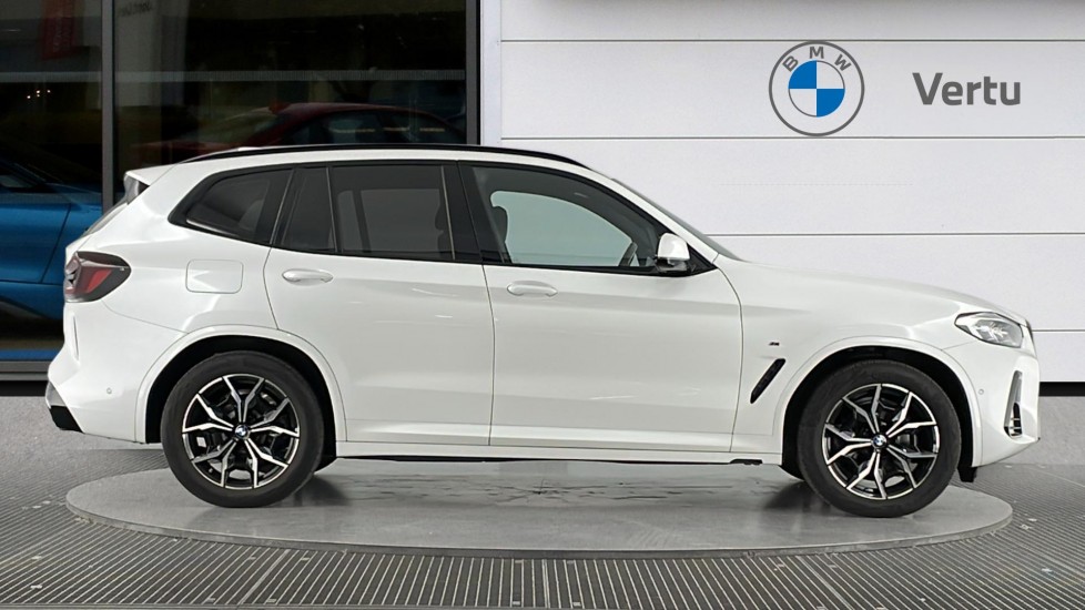 BMW X3 xDrive20i MHT M Sport 5dr Step Auto Petrol Estate - Image 3