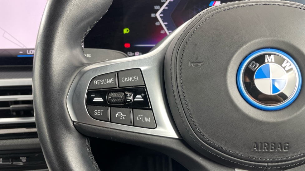 BMW i4 250kW eDrive40 M Sport 83.9kWh 5dr Auto Electric Hatchback - Image 17