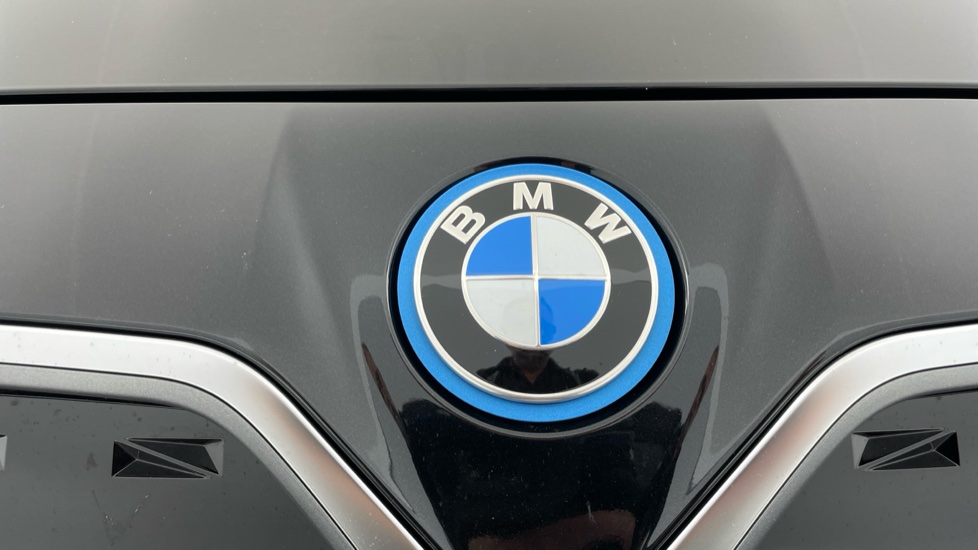 BMW i4 250kW eDrive40 M Sport 83.9kWh 5dr Auto Electric Hatchback - Image 24