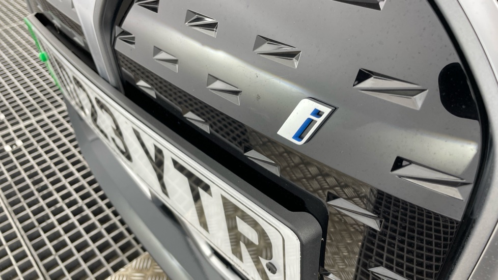 BMW i4 250kW eDrive40 M Sport 83.9kWh 5dr Auto Electric Hatchback - Image 25