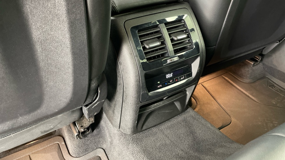 BMW X3 xDrive20d M Sport 5dr Step Auto Diesel Estate - Image 33