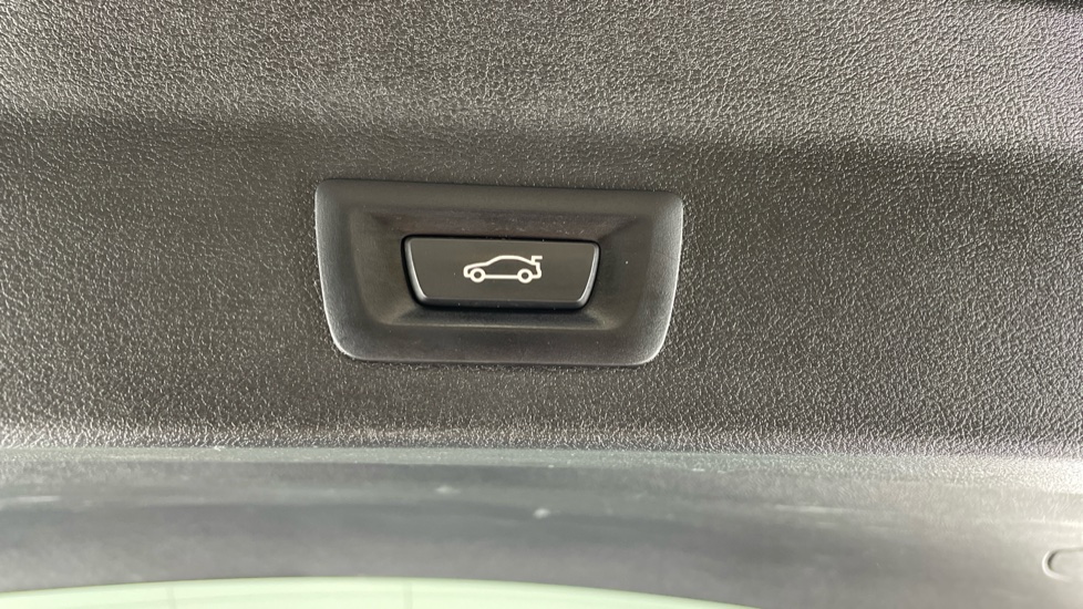 BMW X3 xDrive20d M Sport 5dr Step Auto Diesel Estate - Image 46