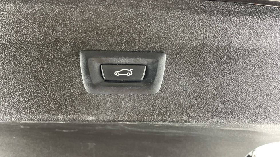 BMW X4 xDrive20d M Sport 5dr Step Auto Diesel Estate - Image 41