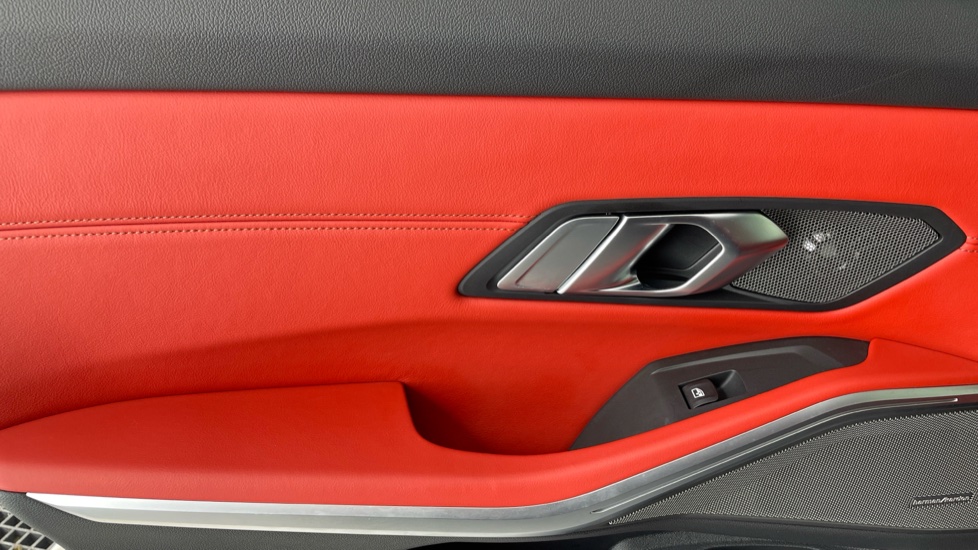 BMW 3 Series M340i xDrive MHT 5dr Step Auto Petrol Estate - Image 31