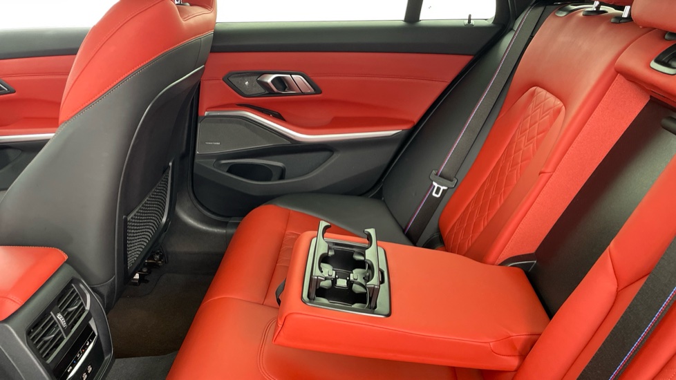 BMW 3 Series M340i xDrive MHT 5dr Step Auto Petrol Estate - Image 35