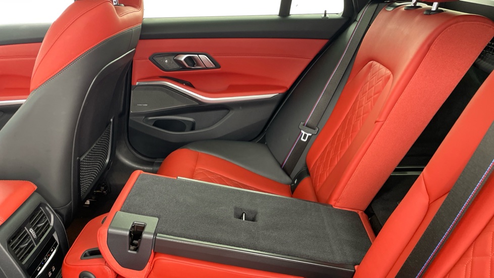 BMW 3 Series M340i xDrive MHT 5dr Step Auto Petrol Estate - Image 37