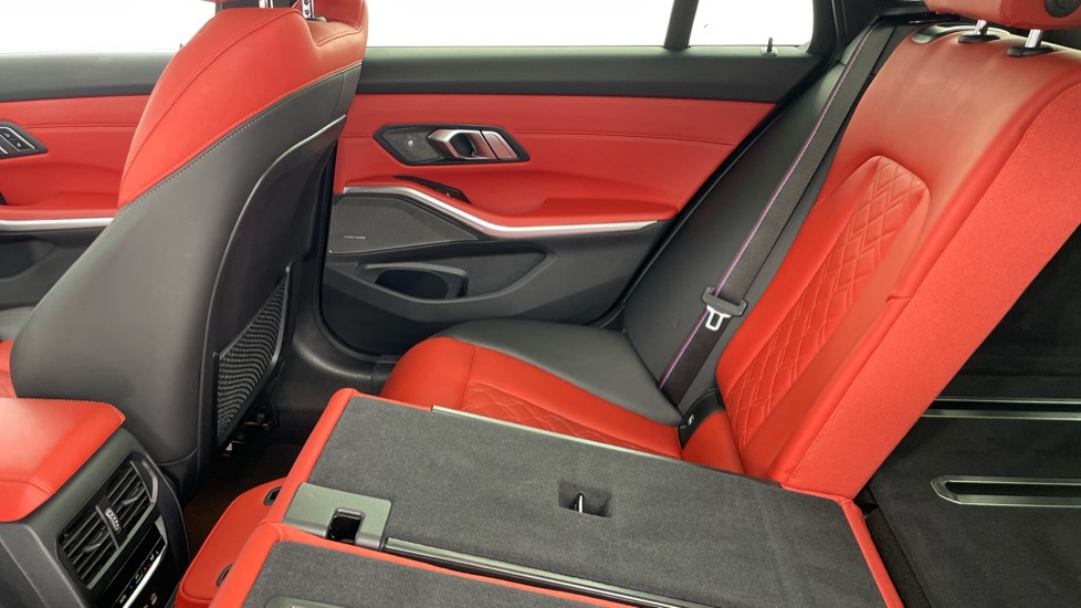 BMW 3 Series M340i xDrive MHT 5dr Step Auto Petrol Estate - Image 39