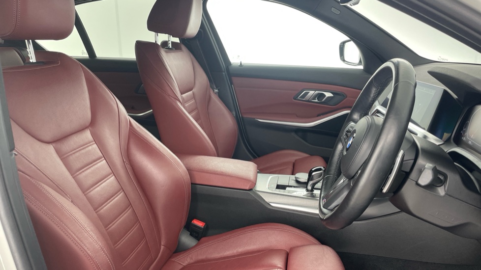 BMW 3 Series 320i M Sport 4dr Step Auto Petrol Saloon - Image 11