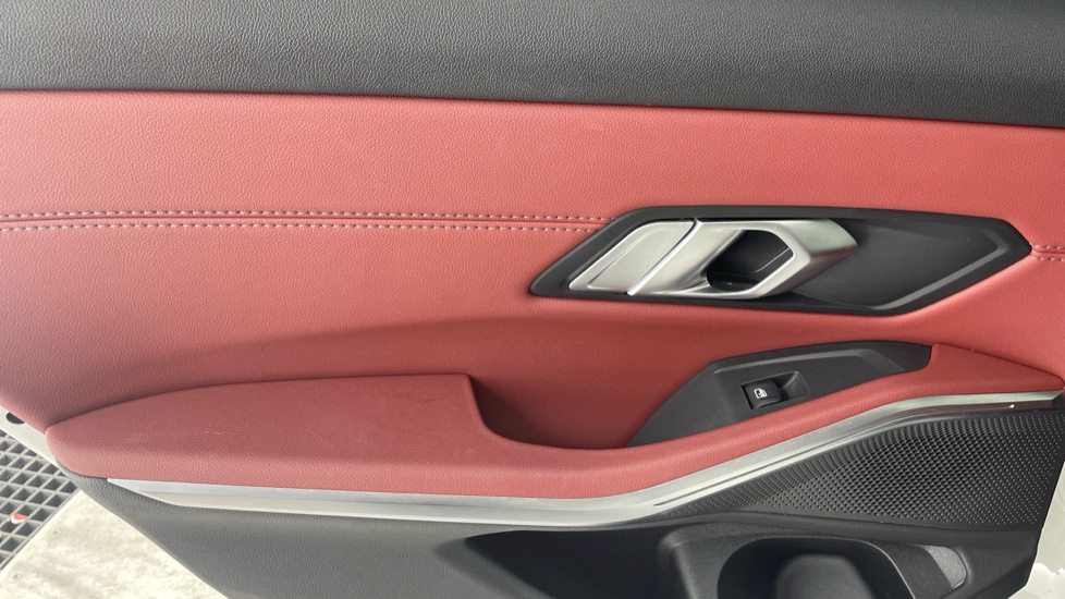 BMW 3 Series 320i M Sport 4dr Step Auto Petrol Saloon - Image 30