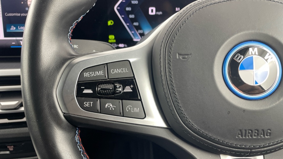 BMW i4 400kW M50 83.9kWh 5dr Auto Electric Hatchback - Image 17