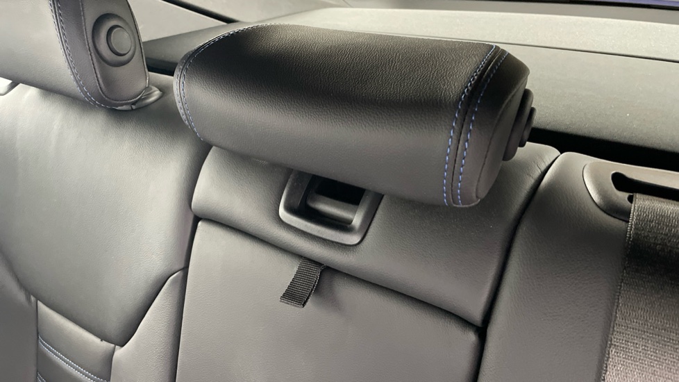 BMW i4 400kW M50 83.9kWh 5dr Auto Electric Hatchback - Image 40