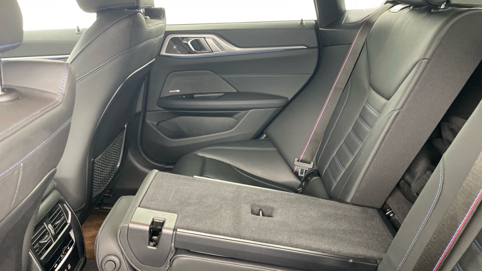 BMW i4 400kW M50 83.9kWh 5dr Auto Electric Hatchback - Image 41