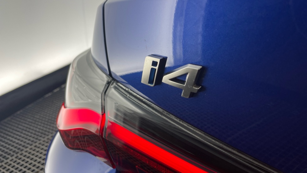 BMW i4 400kW M50 83.9kWh 5dr Auto Electric Hatchback - Image 48