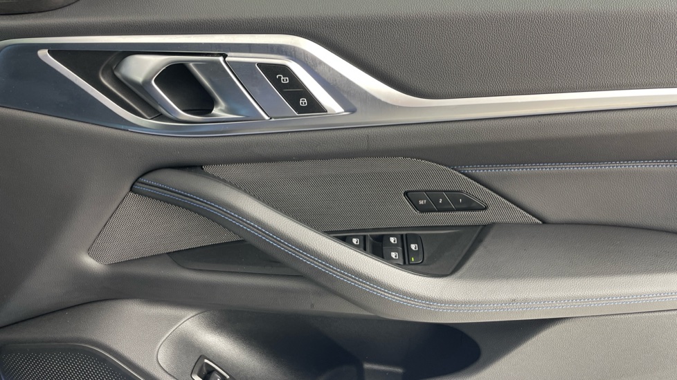 BMW i4 400kW M50 83.9kWh 5dr Auto Electric Hatchback - Image 56