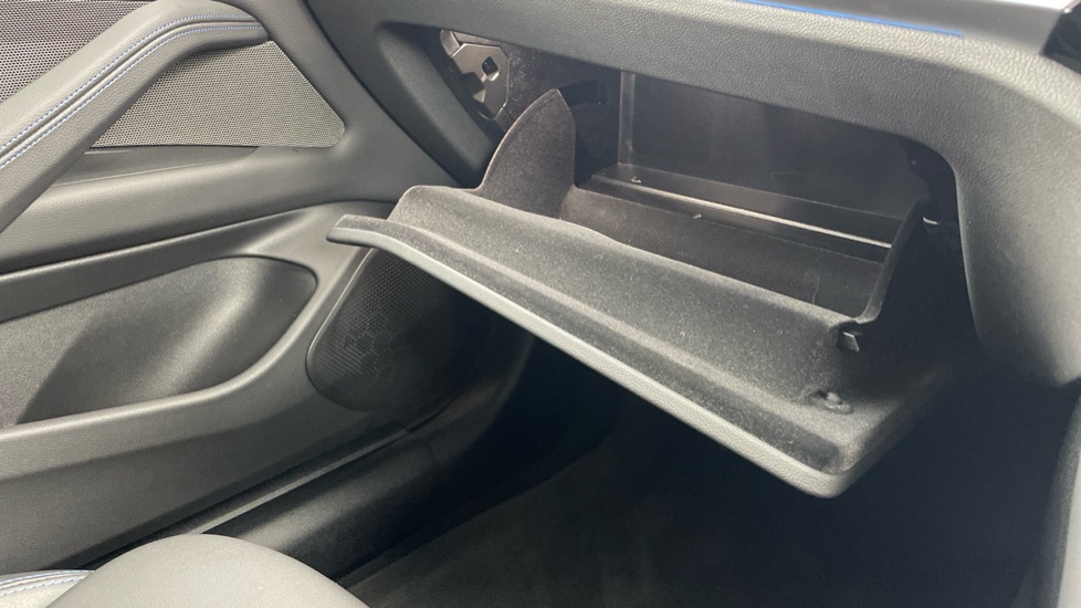 BMW i4 400kW M50 83.9kWh 5dr Auto Electric Hatchback - Image 79